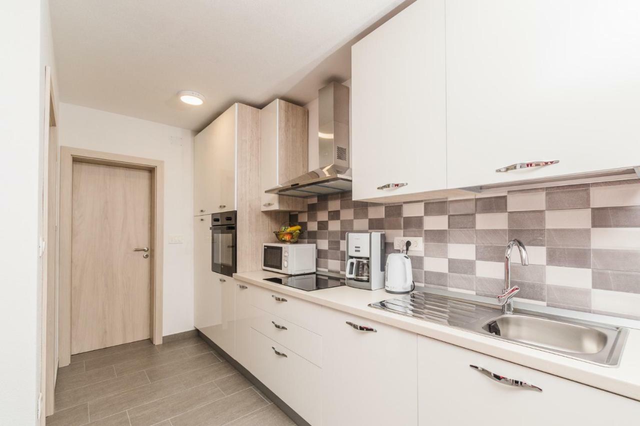 Apartments Karalic Crikvenica Kültér fotó