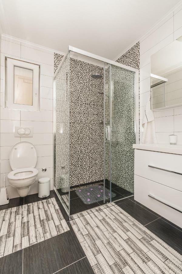 Apartments Karalic Crikvenica Kültér fotó
